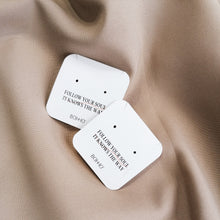 Cargar imagen en el visor de la galería, Cartoncito joyería para arete y collar