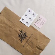 Cargar imagen en el visor de la galería, Bolsa kraft + agradecimiento + sticker