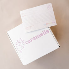 Cargar imagen en el visor de la galería, Caja + agradecimientos + stickers