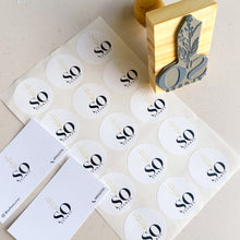 Cargar imagen en el visor de la galería, Tarjetas + stickers + sello
